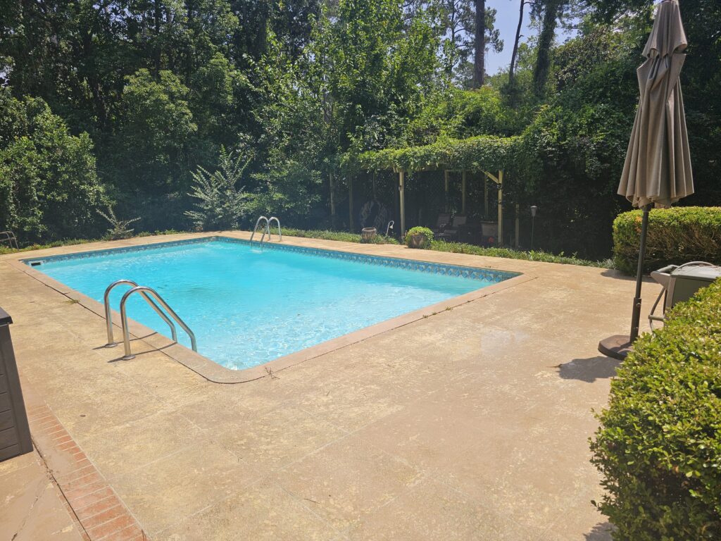 After picture of Professional Pool Deck Cleaning